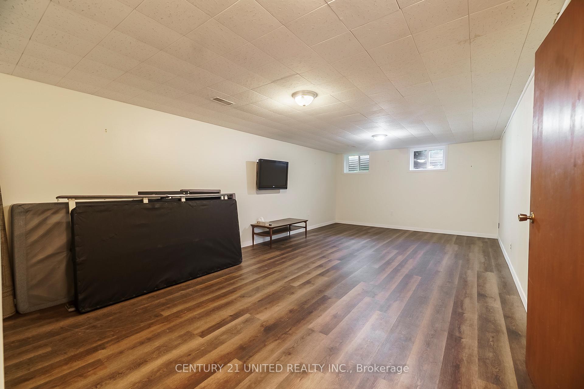 Photo 19 of 1246 Franklin Drive, Peterborough, Northcrest Ward 5 — HOMEH
