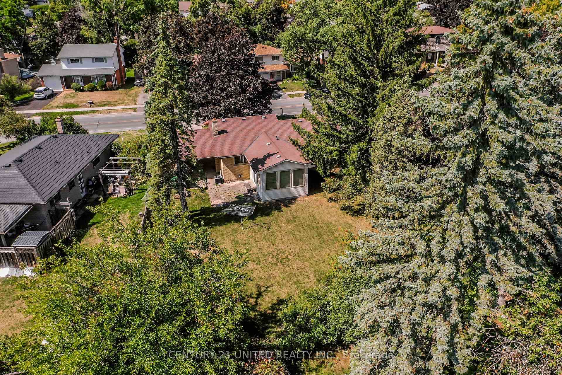Photo 24 of 1246 Franklin Drive, Peterborough, Northcrest Ward 5 — HOMEH