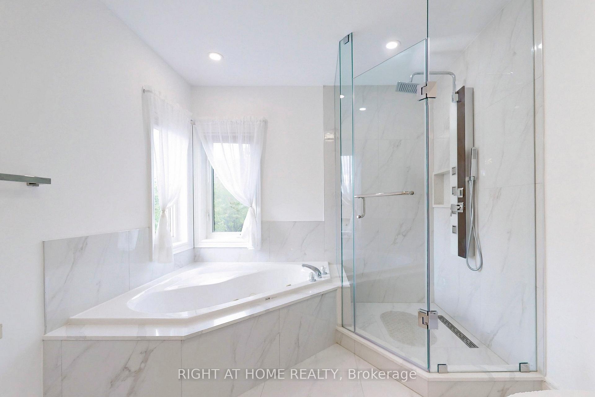 Photo 24 of 28 Babak Boulevard, Vaughan, East Woodbridge — HOMEH