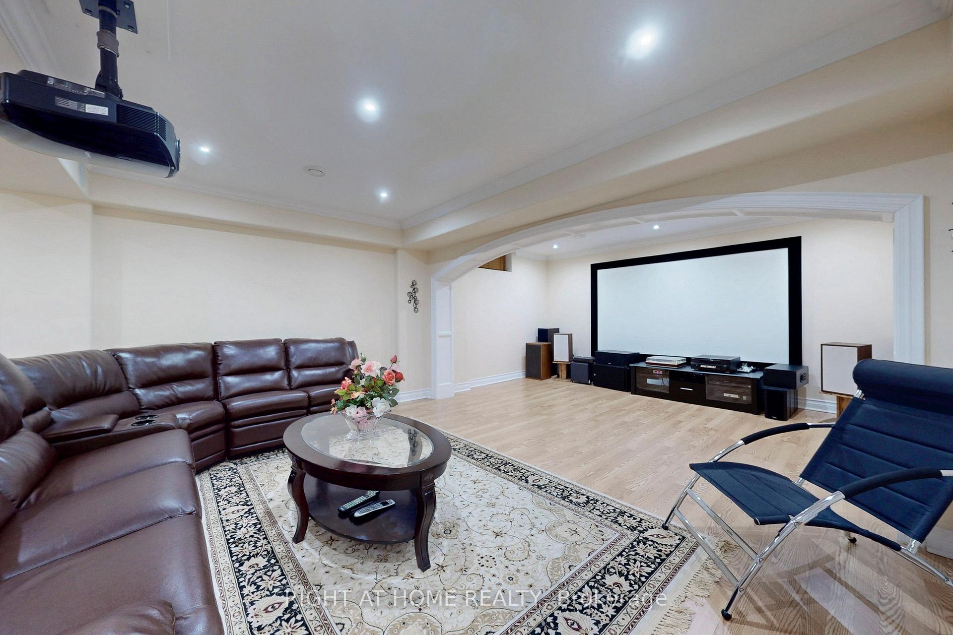 Photo 33 of 28 Babak Boulevard, Vaughan, East Woodbridge — HOMEH