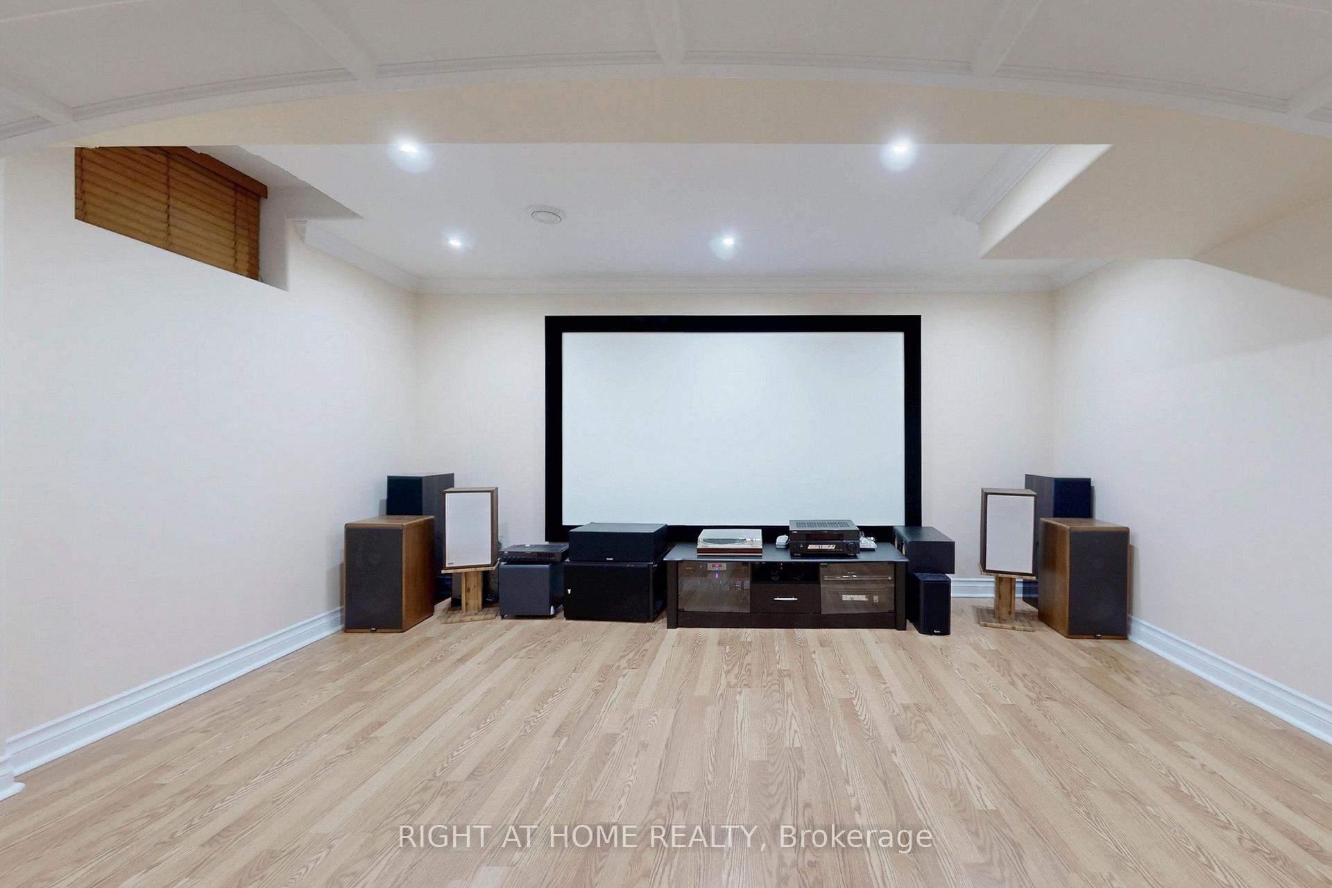 Photo 35 of 28 Babak Boulevard, Vaughan, East Woodbridge — HOMEH