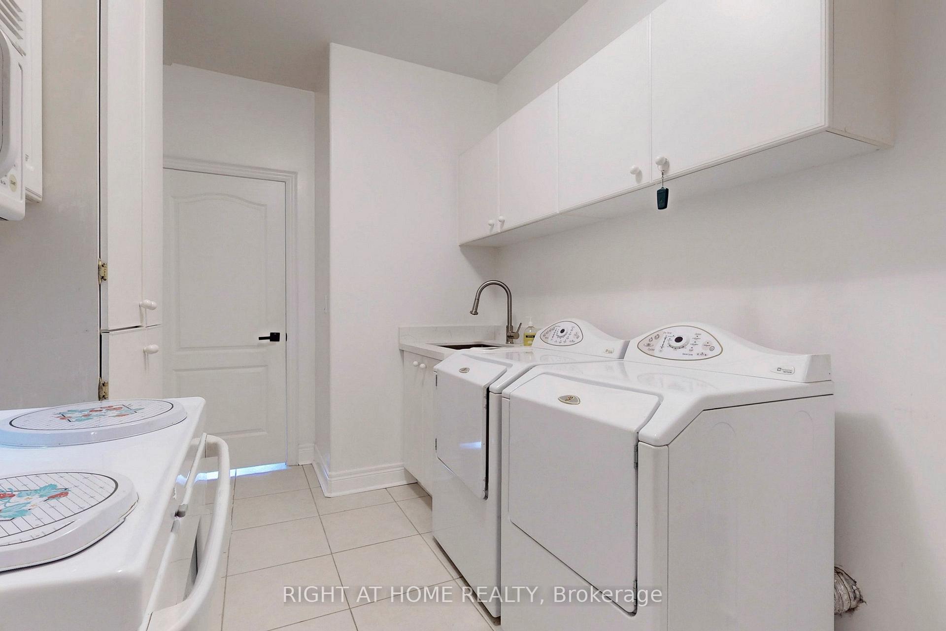 Photo 37 of 28 Babak Boulevard, Vaughan, East Woodbridge — HOMEH