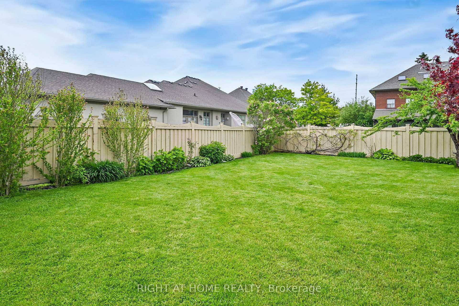Photo 42 of 28 Babak Boulevard, Vaughan, East Woodbridge — HOMEH