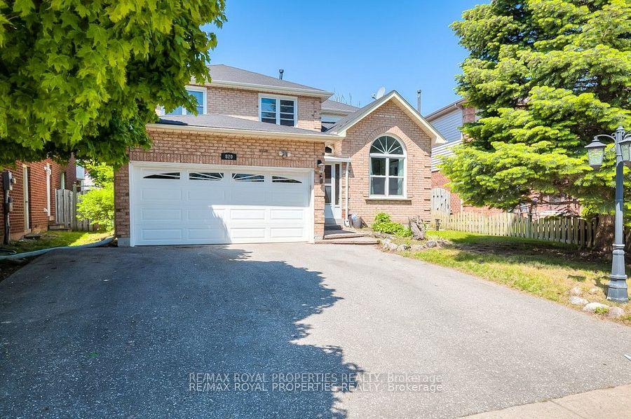 Photo 1 of 820 Grandview Street N, Oshawa, Pinecrest — HOMEH