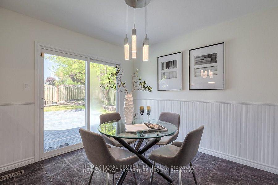 Photo 15 of 820 Grandview Street N, Oshawa, Pinecrest — HOMEH