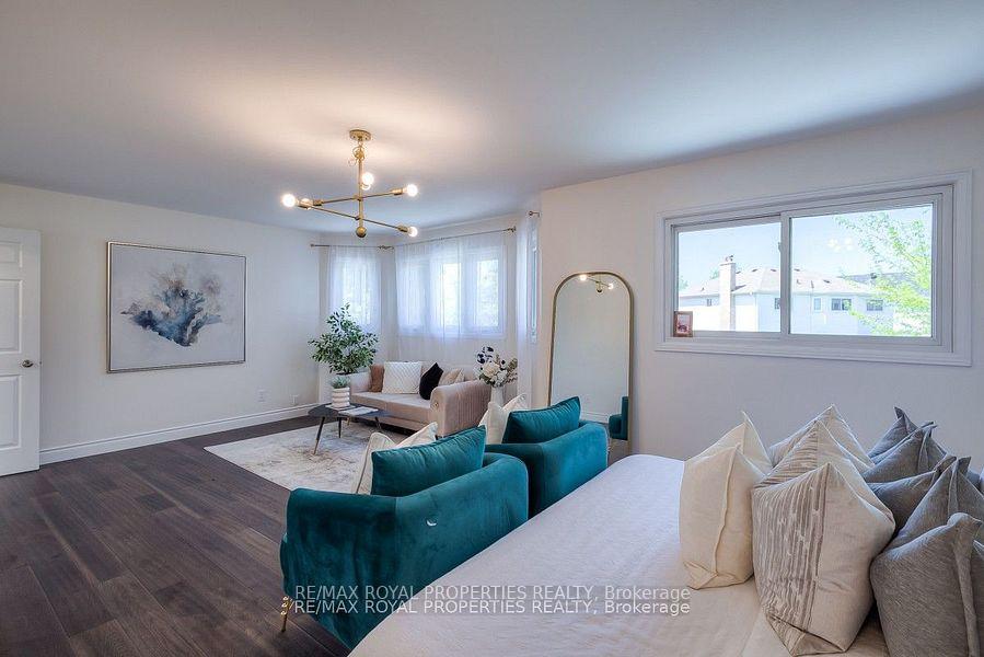 Photo 22 of 820 Grandview Street N, Oshawa, Pinecrest — HOMEH