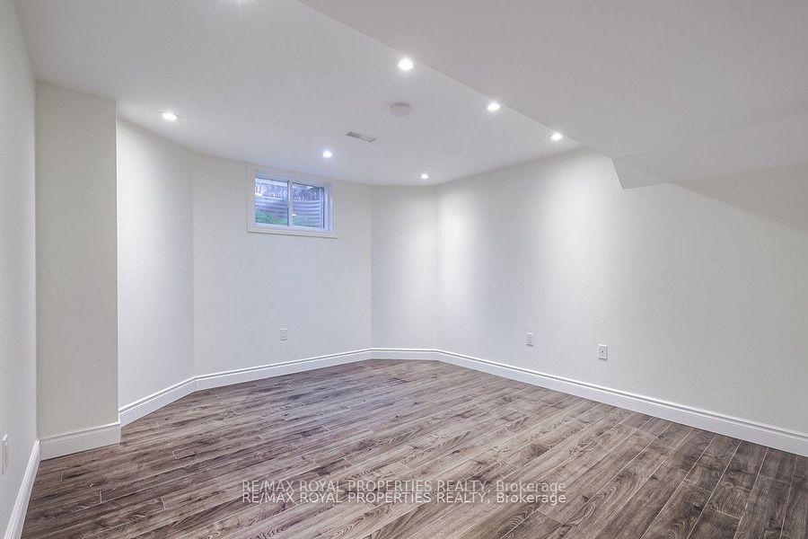 Photo 34 of 820 Grandview Street N, Oshawa, Pinecrest — HOMEH