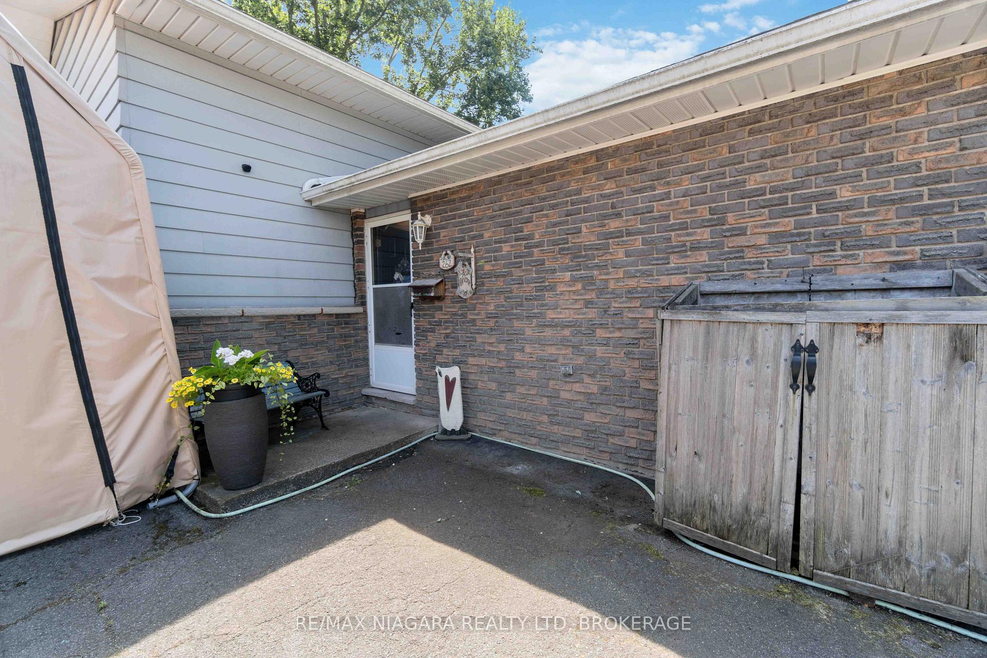 Photo 5 of 262 First Avenue, Welland, N. Welland — HOMEH