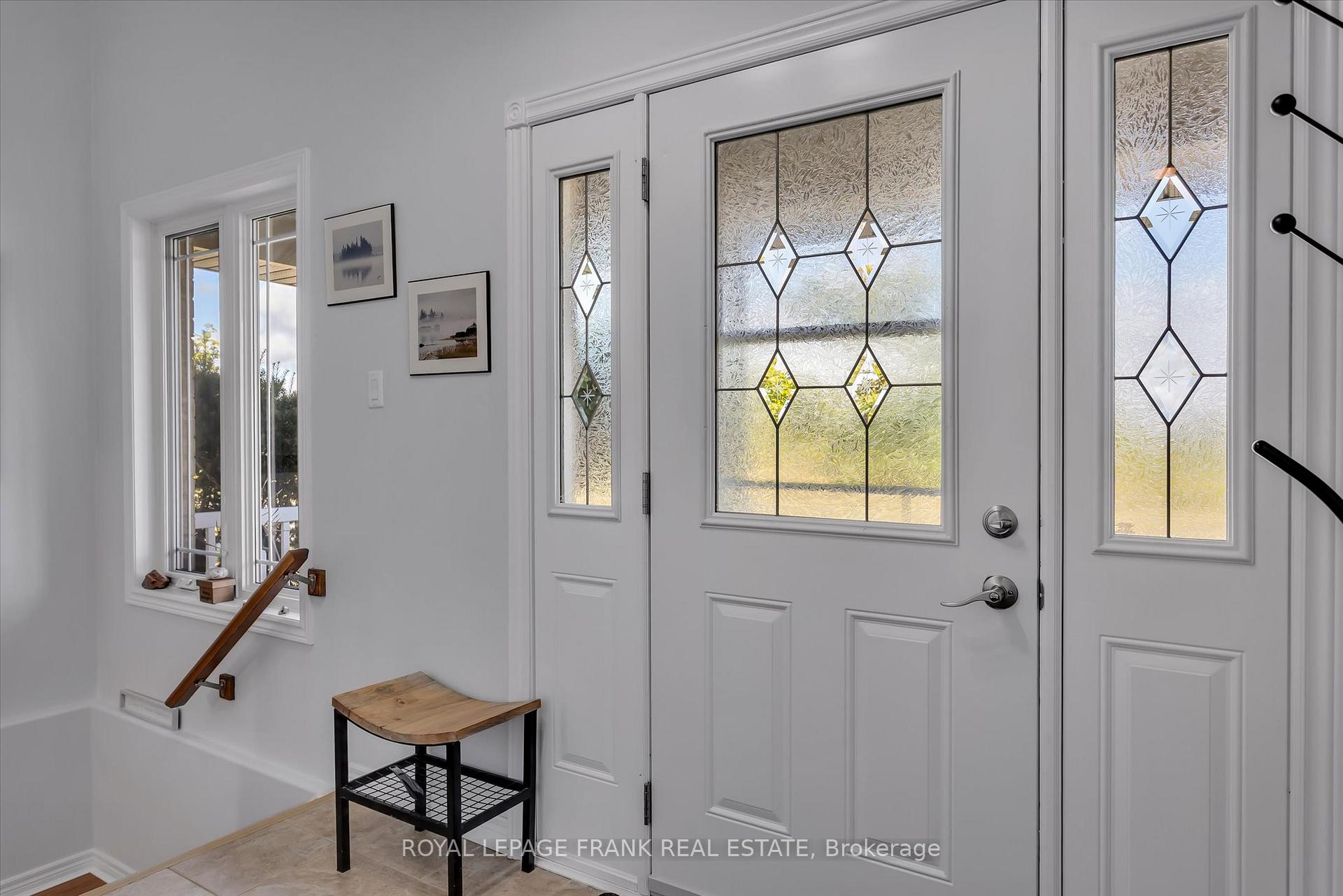 Photo 5 of 1542 Ireland Drive, Peterborough, Monaghan Ward 2 — HOMEH