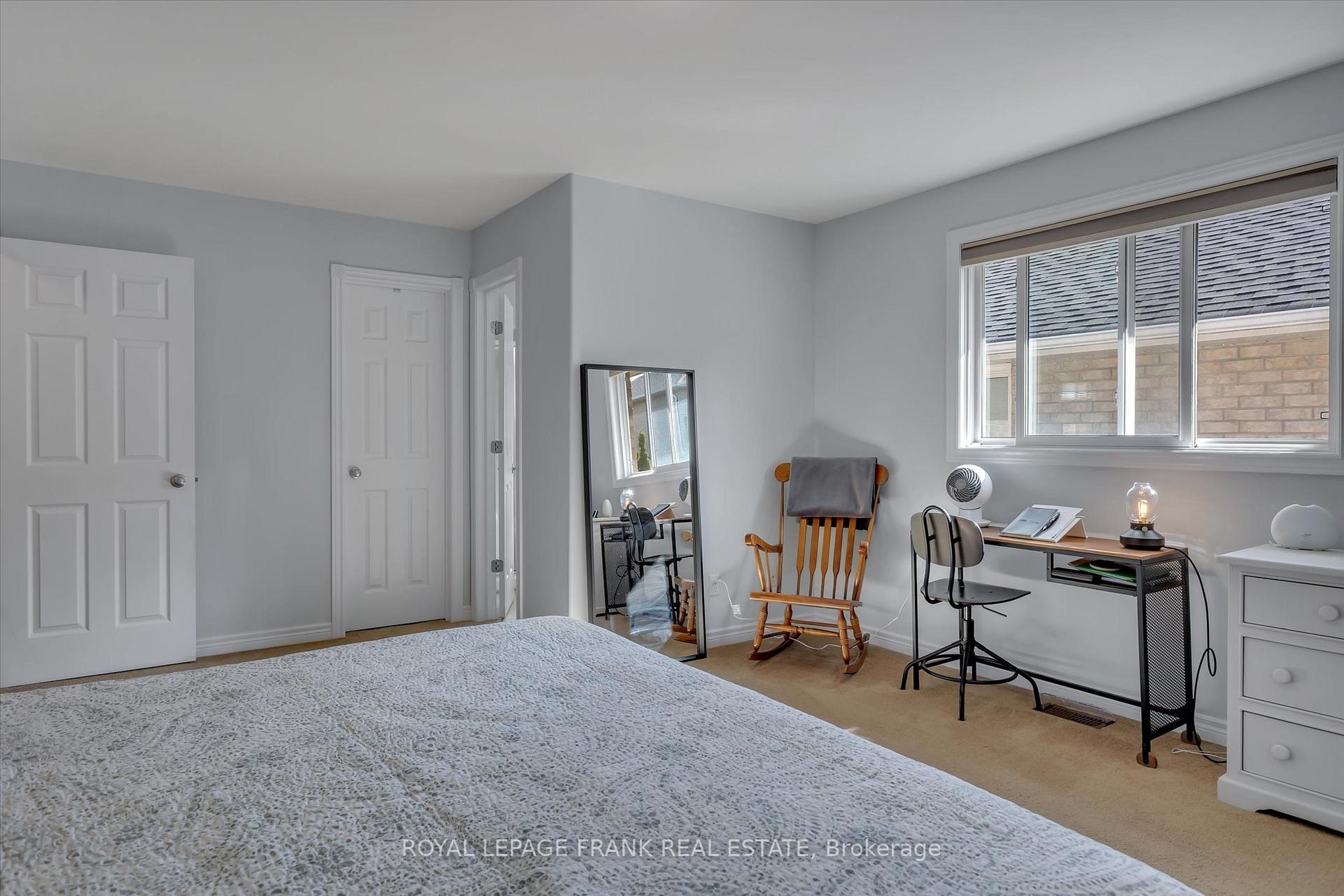 Photo 9 of 1542 Ireland Drive, Peterborough, Monaghan Ward 2 — HOMEH