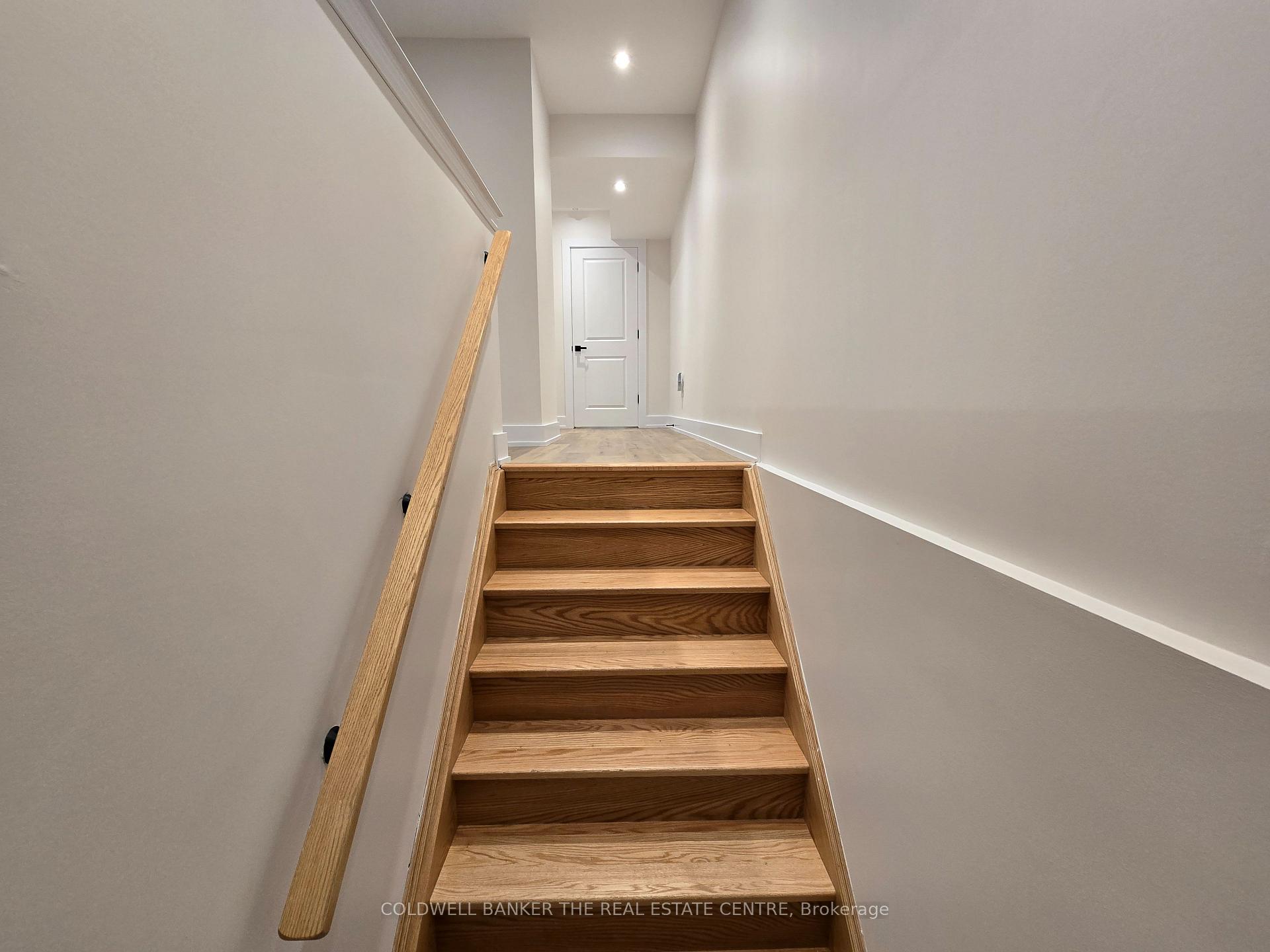Photo 2 of 414 Okanagan Path, Oshawa, Donevan — HOMEH