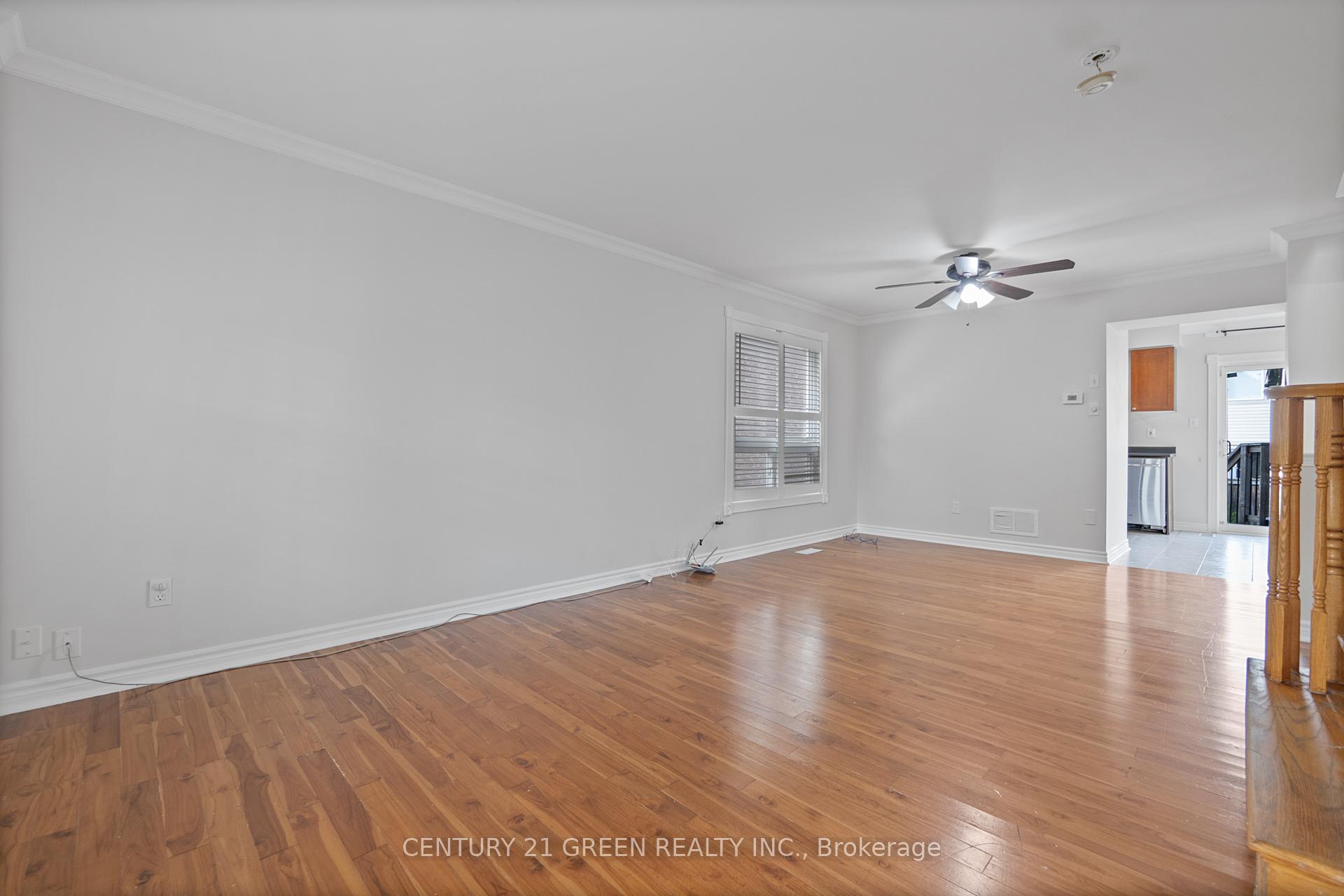 Photo 10 of 9 Mortimer Drive, Brampton, Fletcher's Meadow — HOMEH