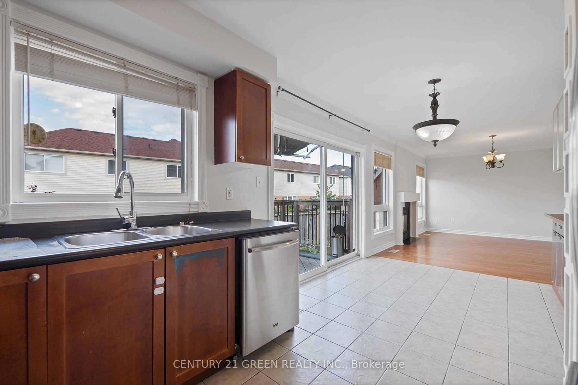 Photo 22 of 9 Mortimer Drive, Brampton, Fletcher's Meadow — HOMEH