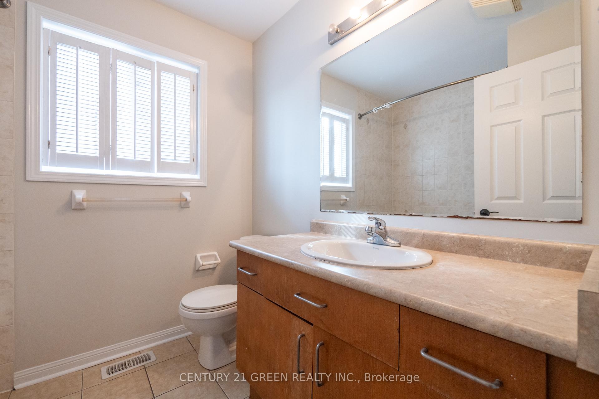 Photo 35 of 9 Mortimer Drive, Brampton, Fletcher's Meadow — HOMEH