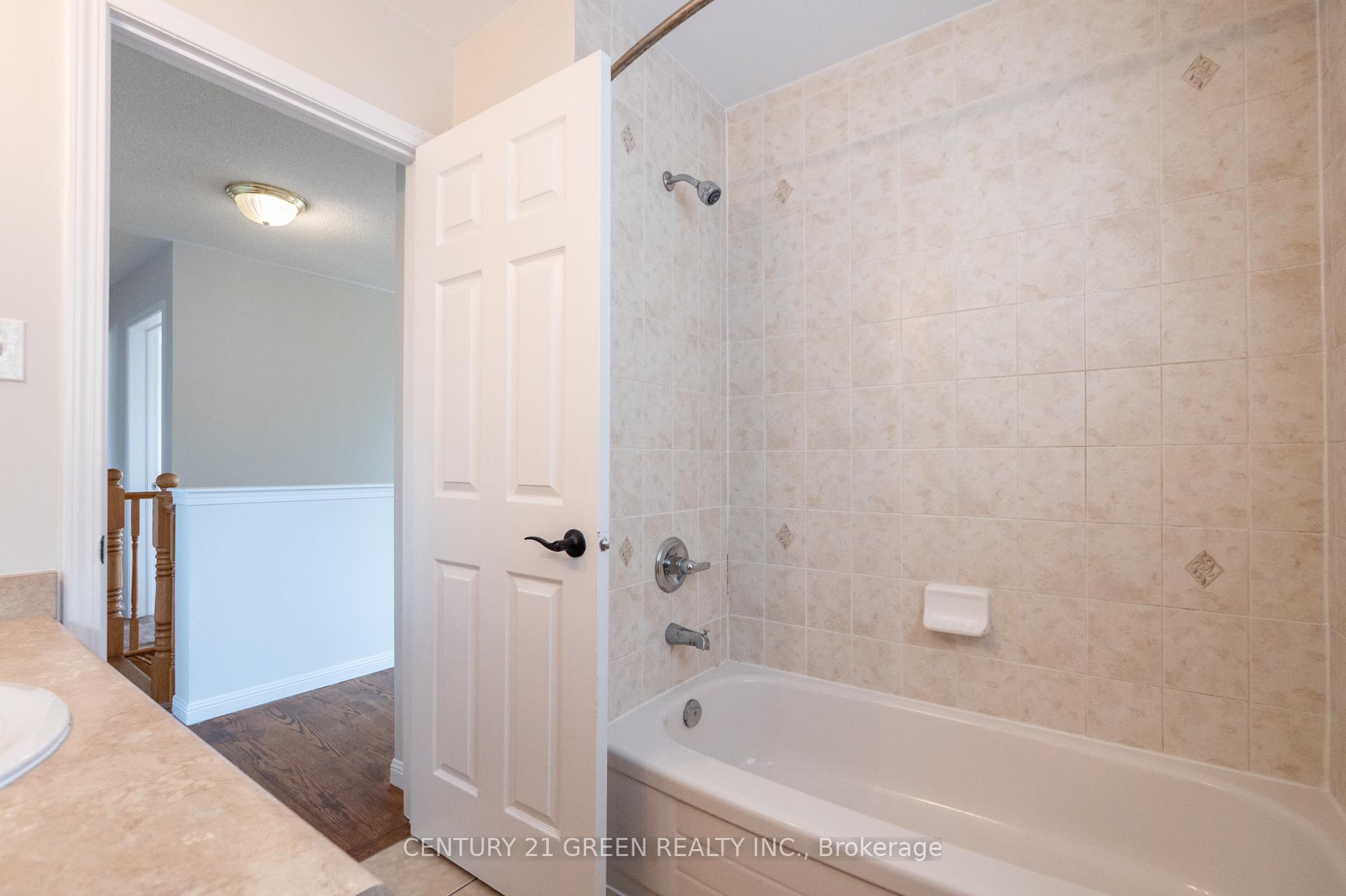 Photo 40 of 9 Mortimer Drive, Brampton, Fletcher's Meadow — HOMEH