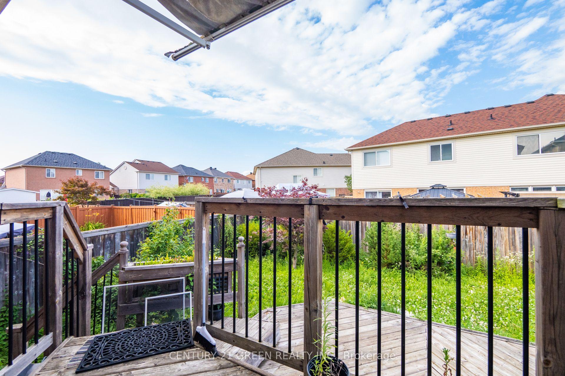 Photo 36 of 9 Mortimer Drive, Brampton, Fletcher's Meadow — HOMEH