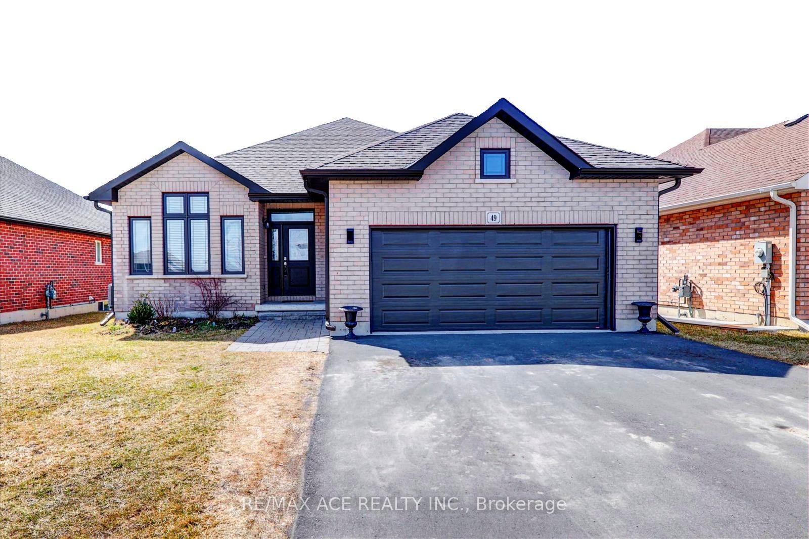 Photo 1 of 49 Covington Crescent, Belleville, Thurlow Ward — HOMEH