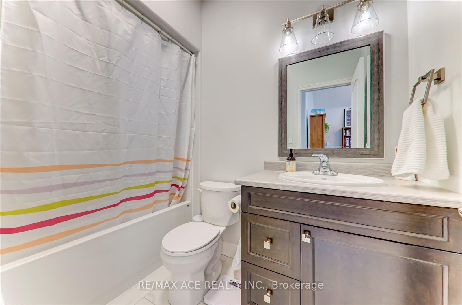 Photo 7 of 49 Covington Crescent, Belleville, Thurlow Ward — HOMEH