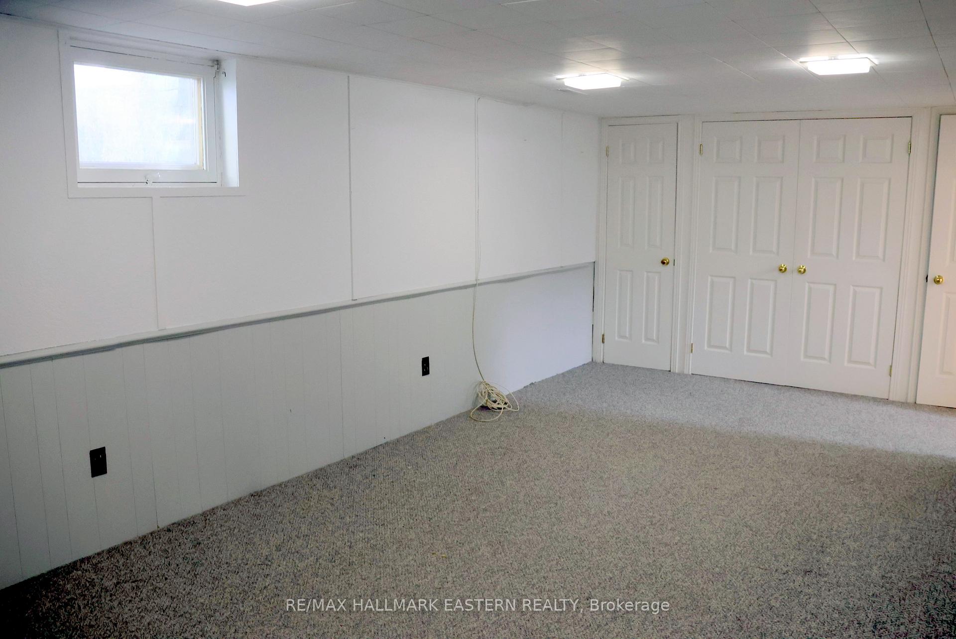 Photo 29 of 226 Lee Street, Peterborough, Northcrest Ward 5 — HOMEH