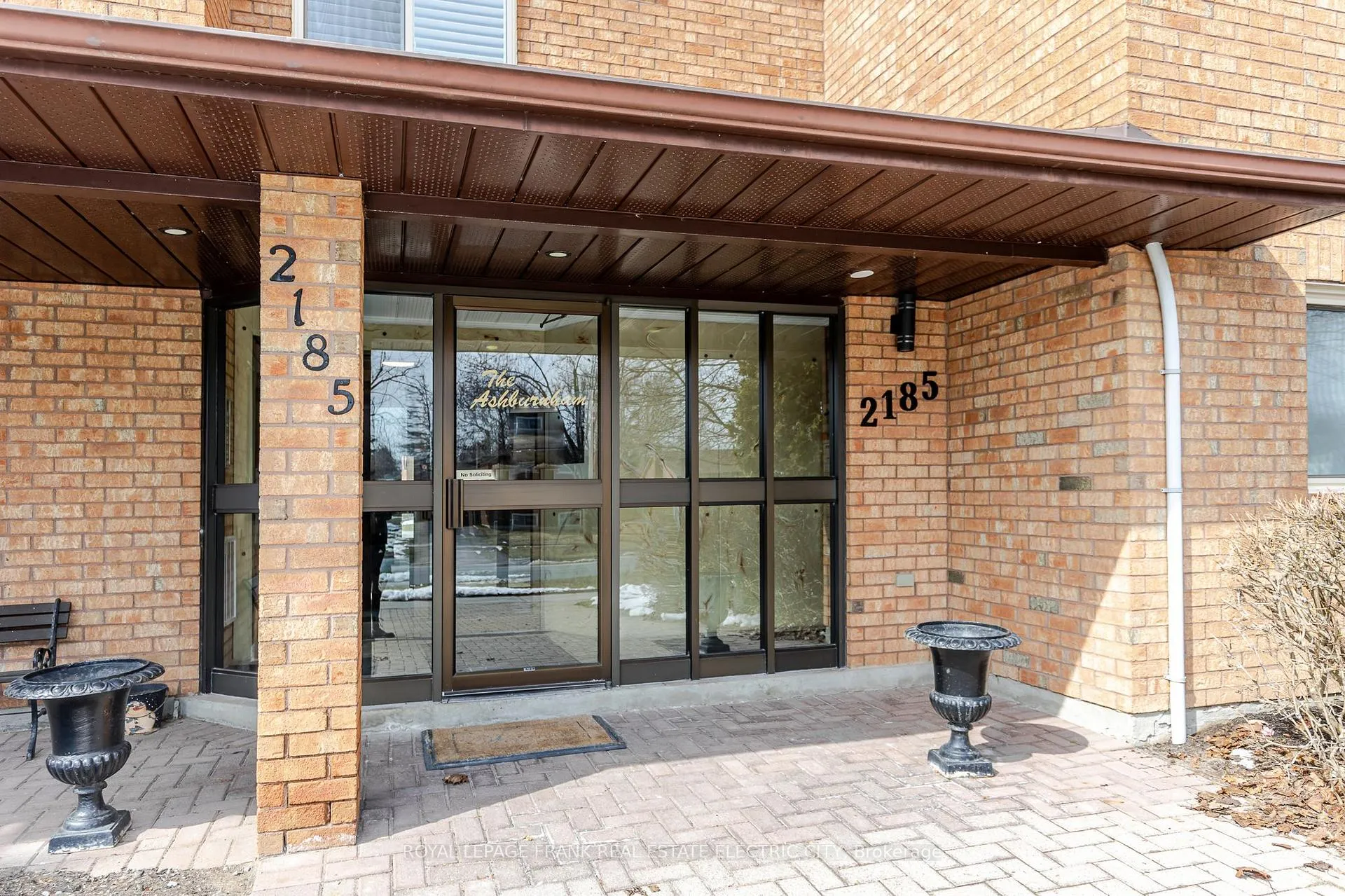 Photo 2 of Unit 203, 2185 Walker Avenue, Peterborough, Ashburnham Ward 4 — HOMEH