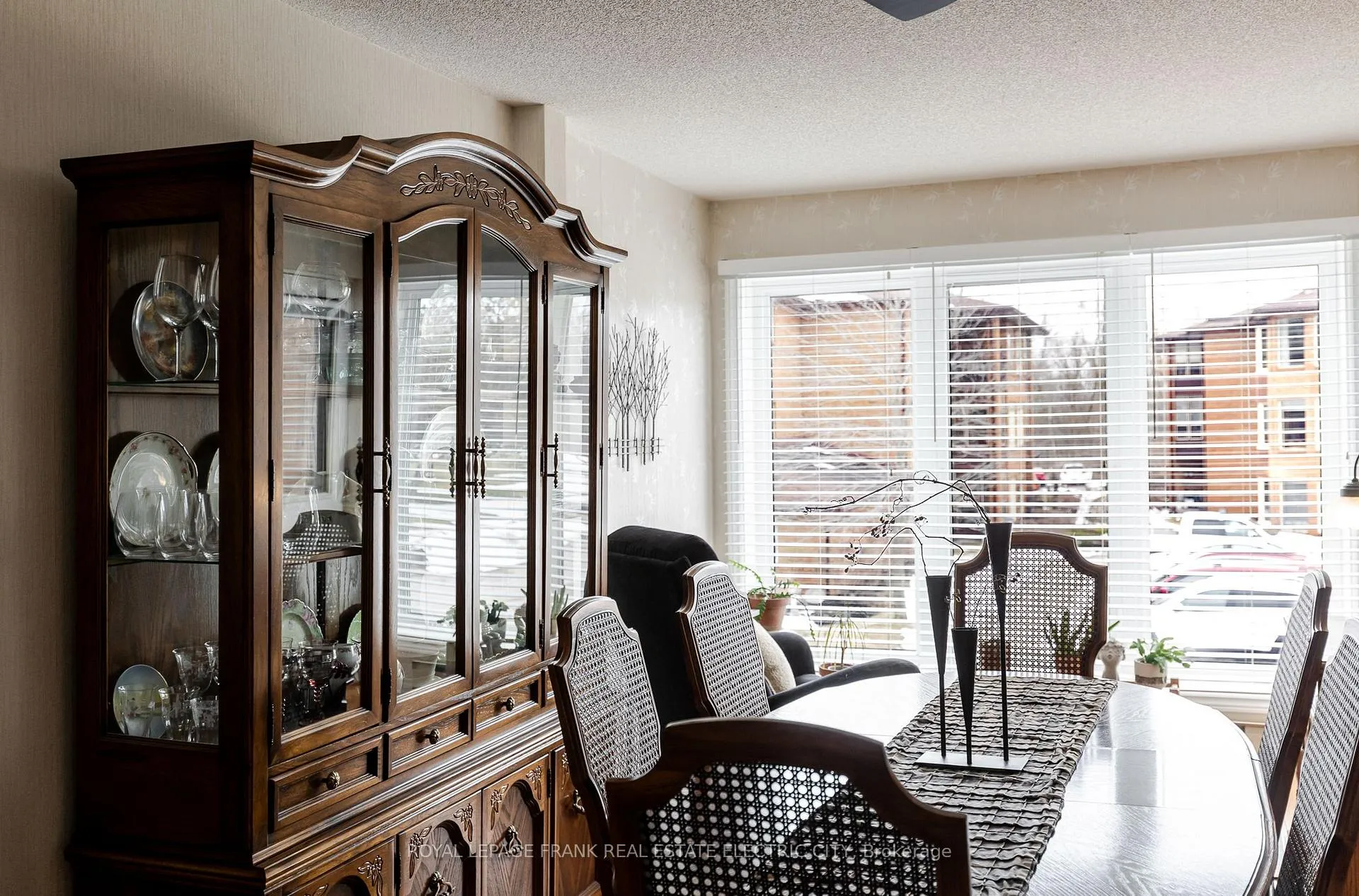 Photo 14 of Unit 203, 2185 Walker Avenue, Peterborough, Ashburnham Ward 4 — HOMEH