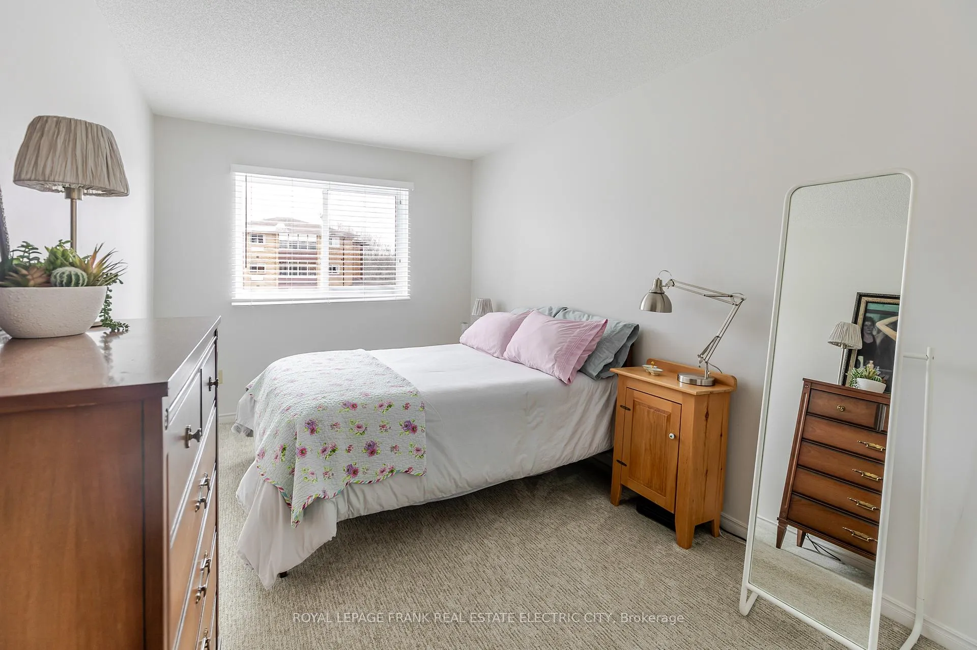 Photo 23 of Unit 203, 2185 Walker Avenue, Peterborough, Ashburnham Ward 4 — HOMEH