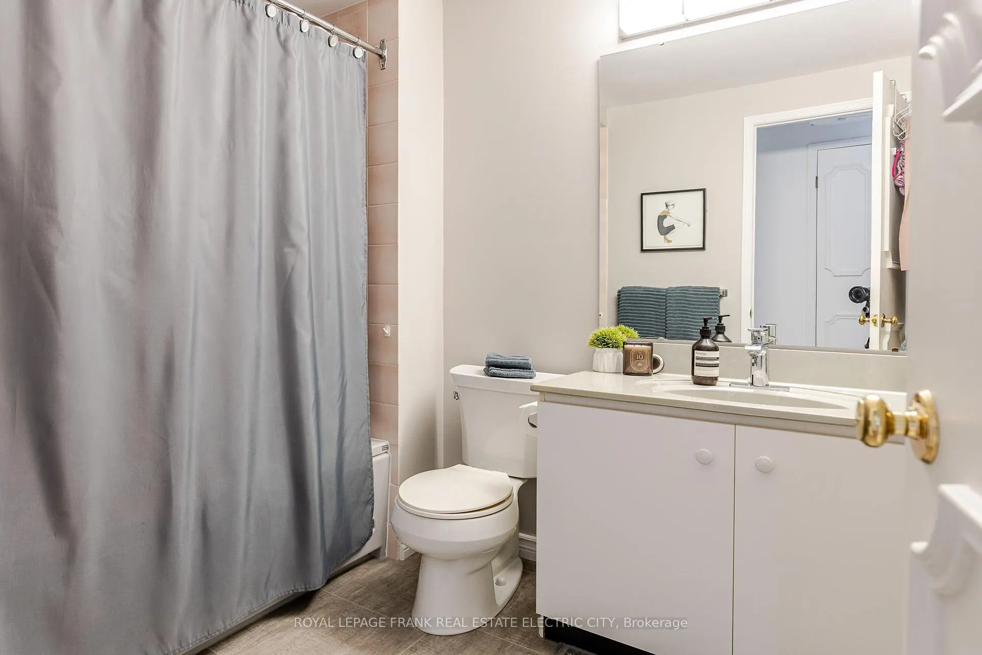 Photo 28 of Unit 203, 2185 Walker Avenue, Peterborough, Ashburnham Ward 4 — HOMEH