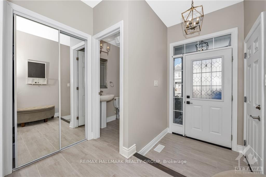 Photo 3 of 246 Willow Aster Circle, Ottawa, Avalon West — HOMEH