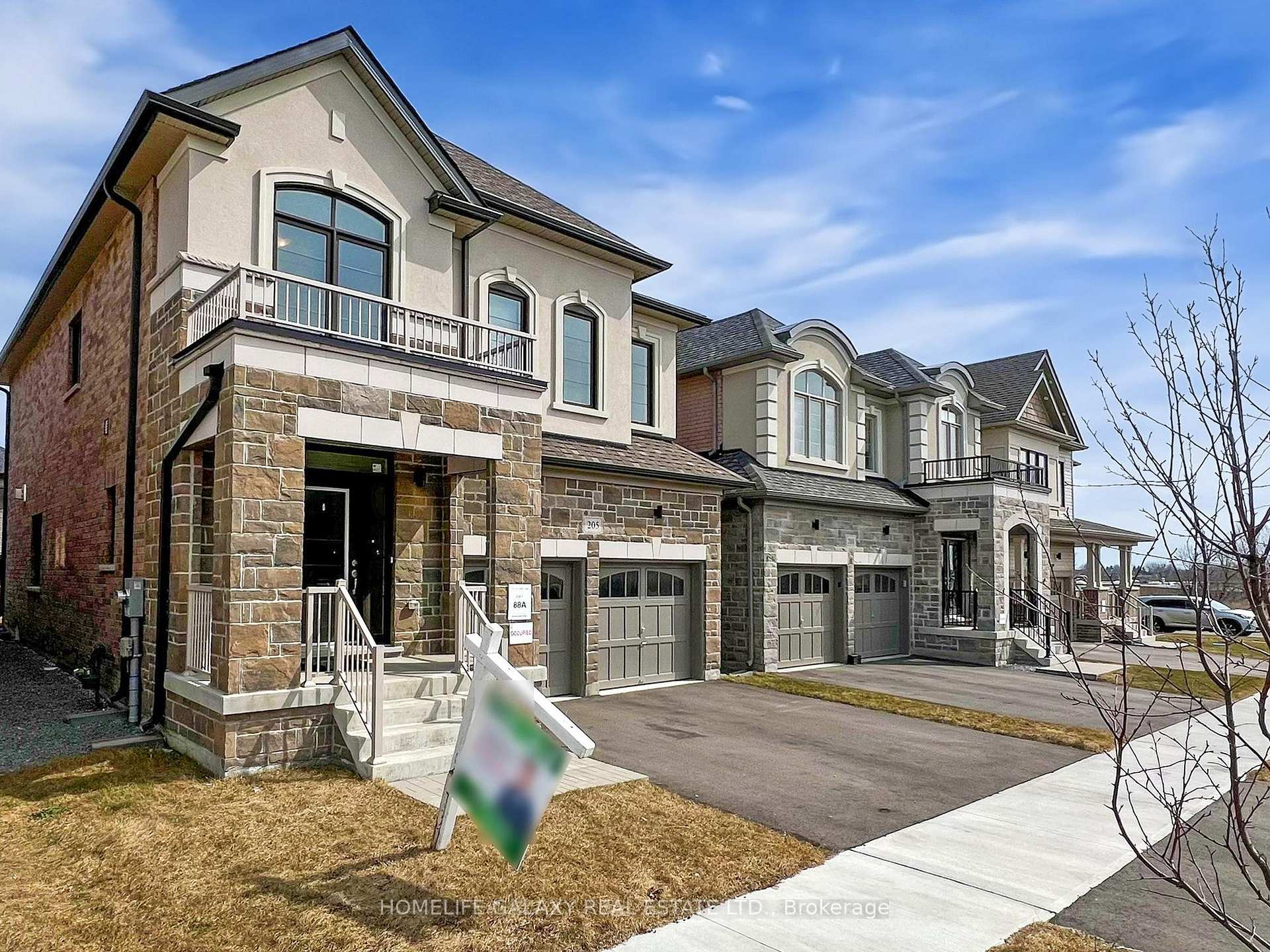 Photo 3 of 205 Doug Finney Street, Oshawa, Eastdale — HOMEH