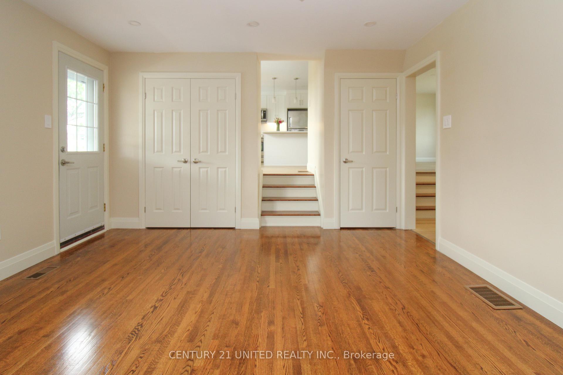 Photo 15 of 594 Saugeen Crescent, Peterborough, Ashburnham Ward 4 — HOMEH