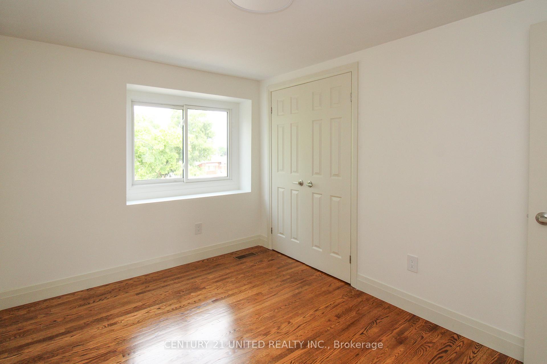 Photo 23 of 594 Saugeen Crescent, Peterborough, Ashburnham Ward 4 — HOMEH