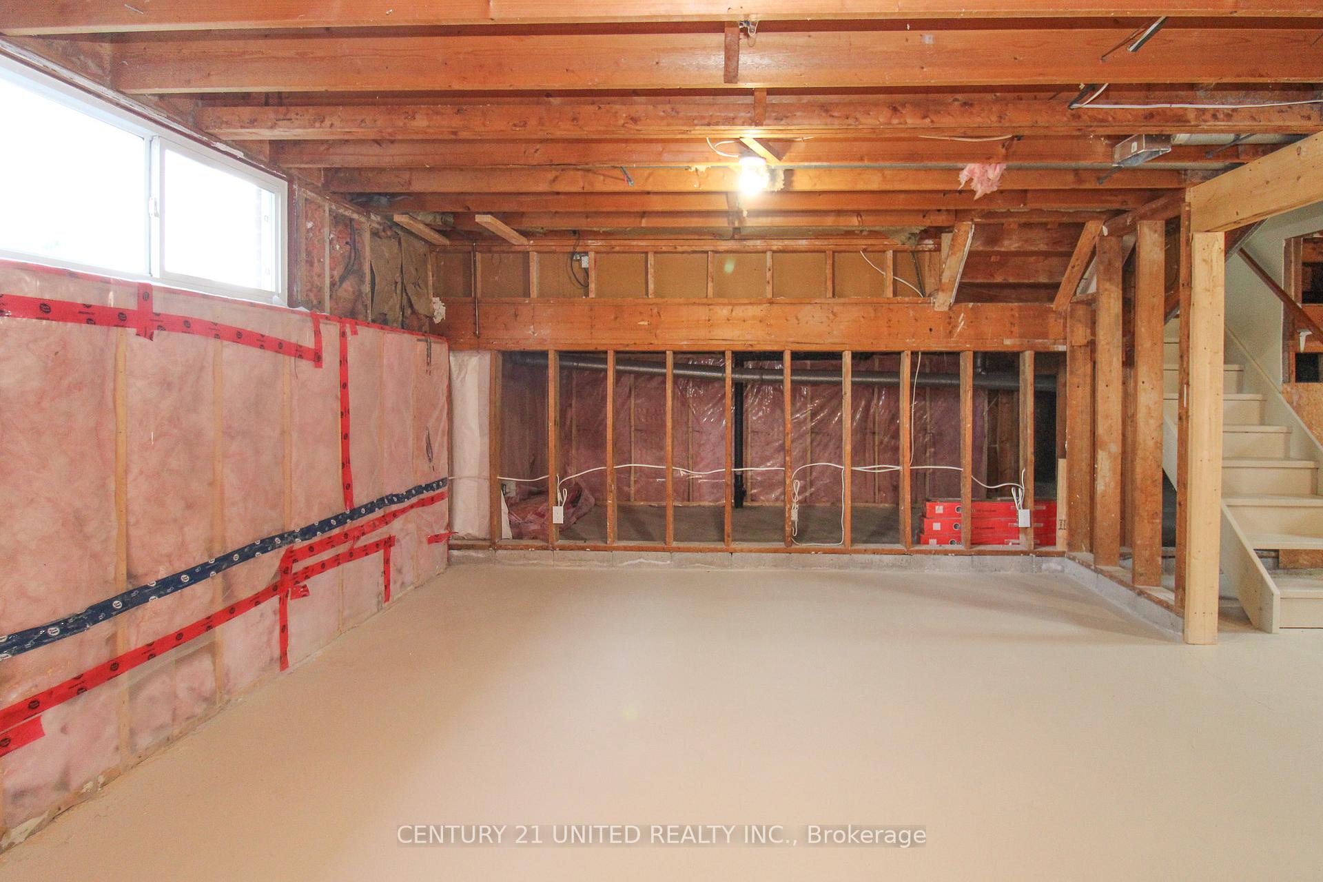 Photo 30 of 594 Saugeen Crescent, Peterborough, Ashburnham Ward 4 — HOMEH
