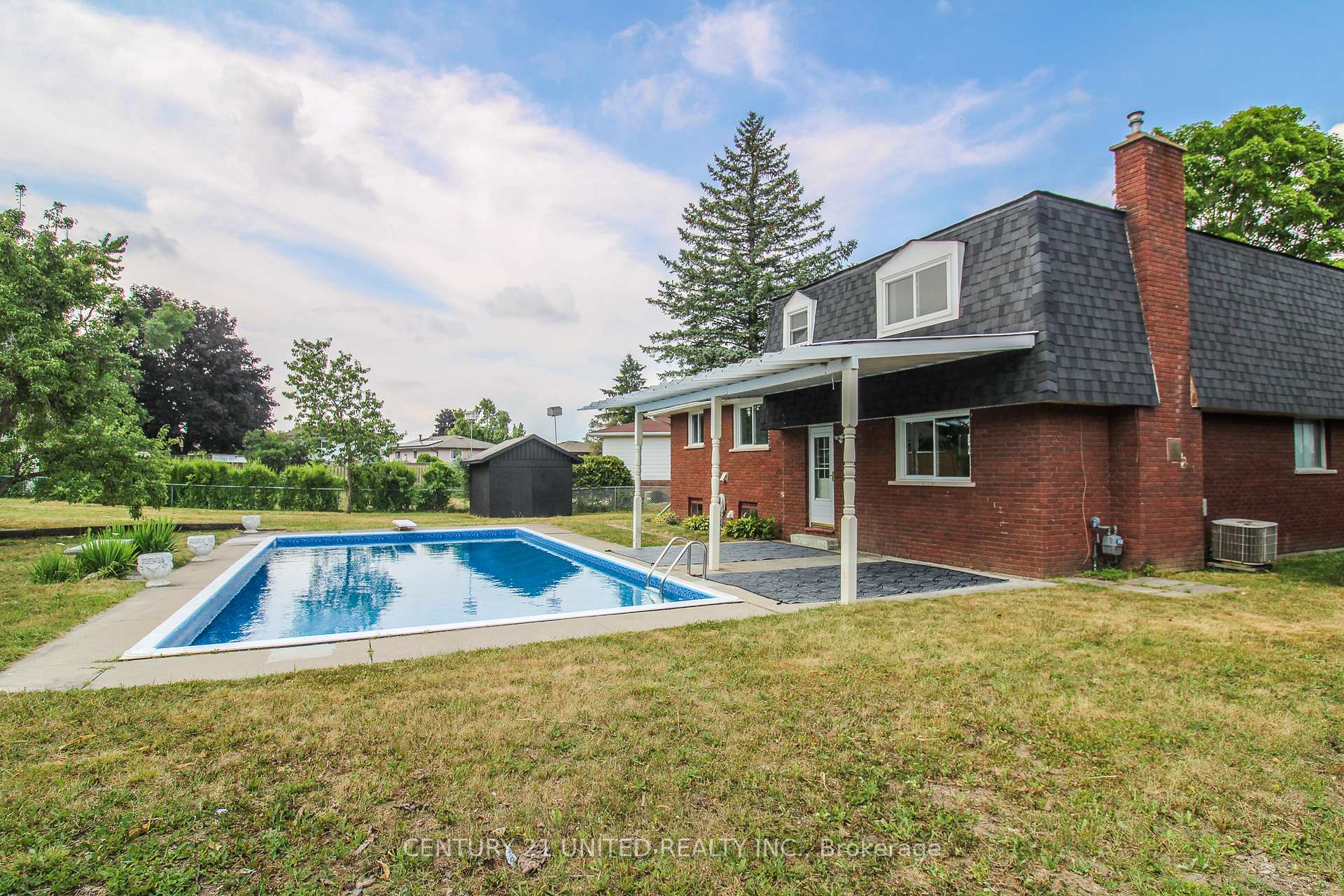 Photo 33 of 594 Saugeen Crescent, Peterborough, Ashburnham Ward 4 — HOMEH