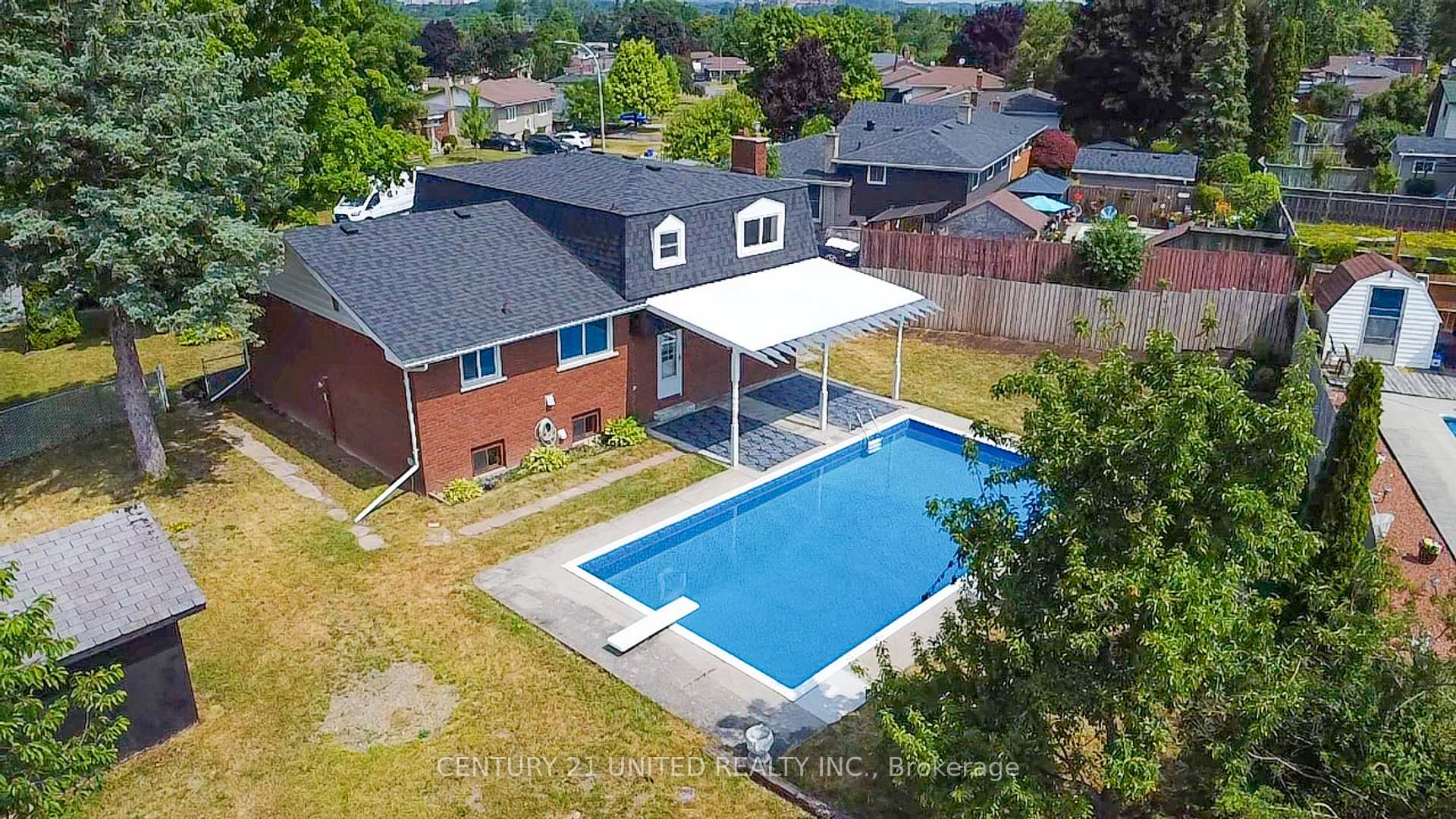 Photo 37 of 594 Saugeen Crescent, Peterborough, Ashburnham Ward 4 — HOMEH