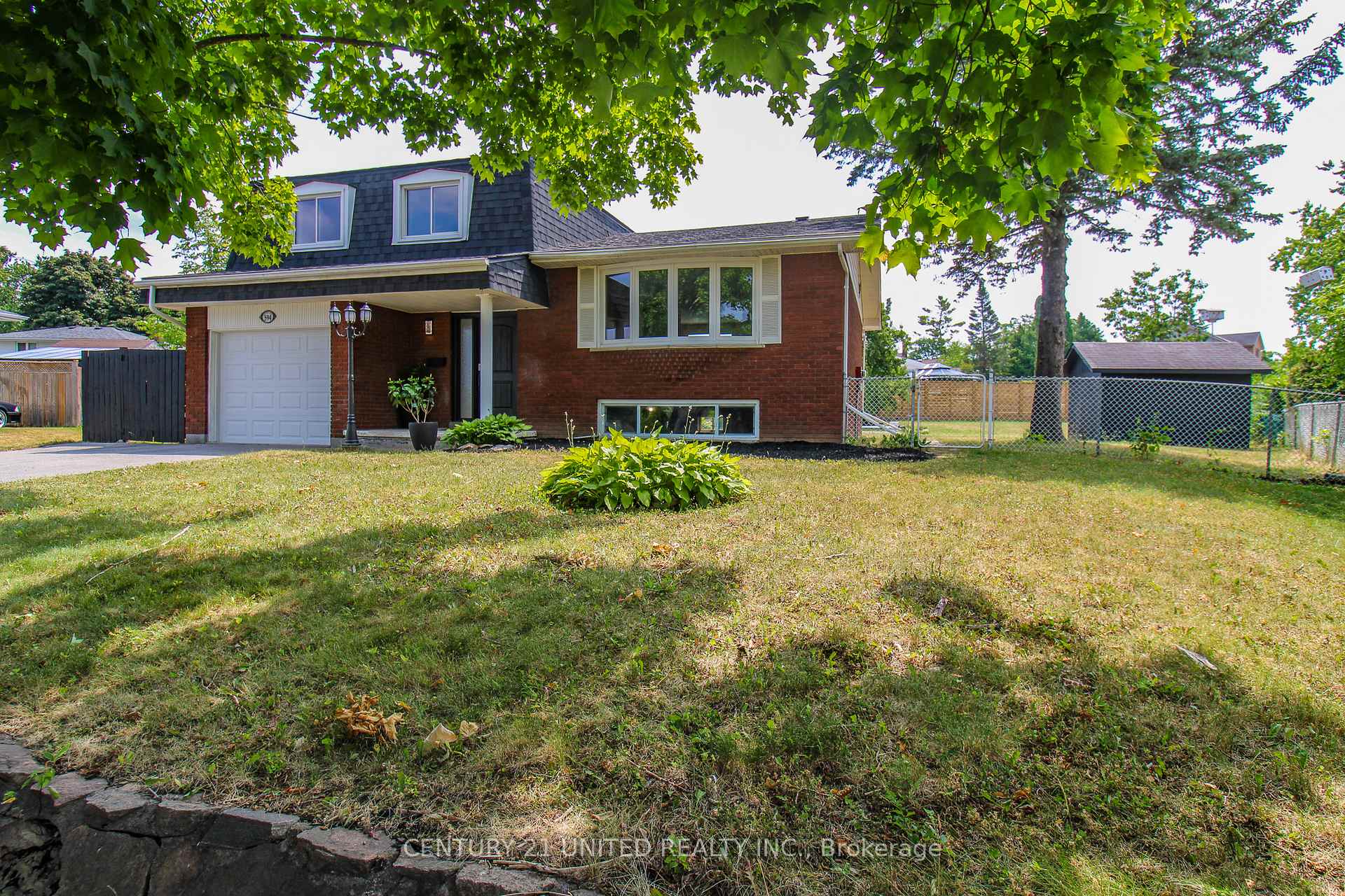Photo 39 of 594 Saugeen Crescent, Peterborough, Ashburnham Ward 4 — HOMEH