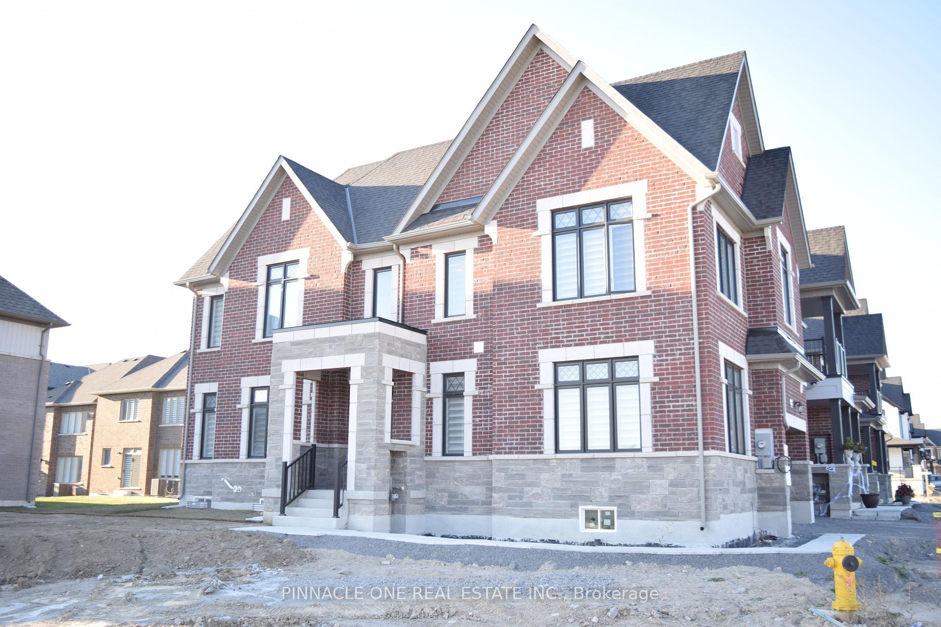 Photo 1 of 1060 Thompson Drive, Oshawa, Kedron — HOMEH