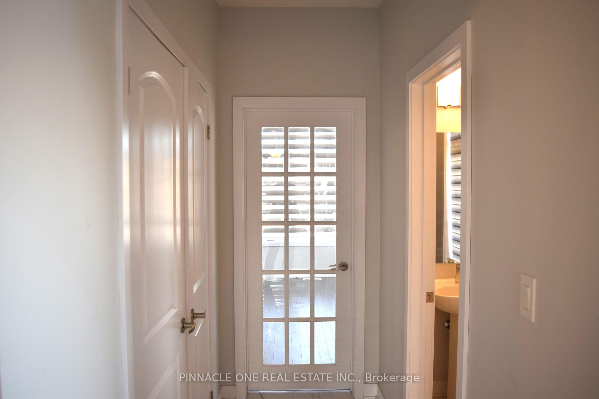 Photo 10 of 1060 Thompson Drive, Oshawa, Kedron — HOMEH