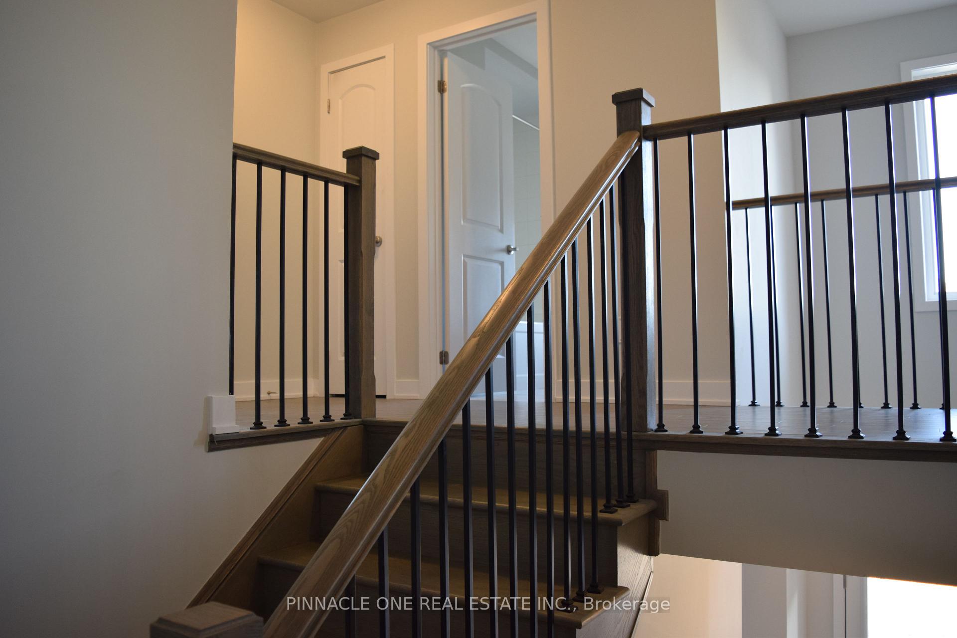 Photo 13 of 1060 Thompson Drive, Oshawa, Kedron — HOMEH
