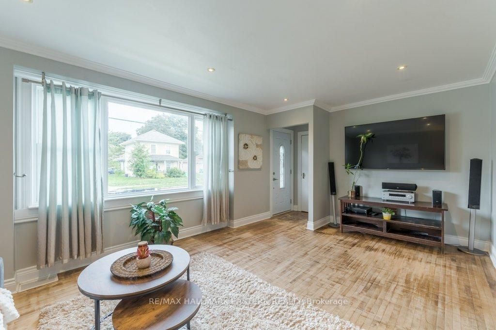 Photo 8 of 677 Armour Road, Peterborough, Ashburnham Ward 4 — HOMEH