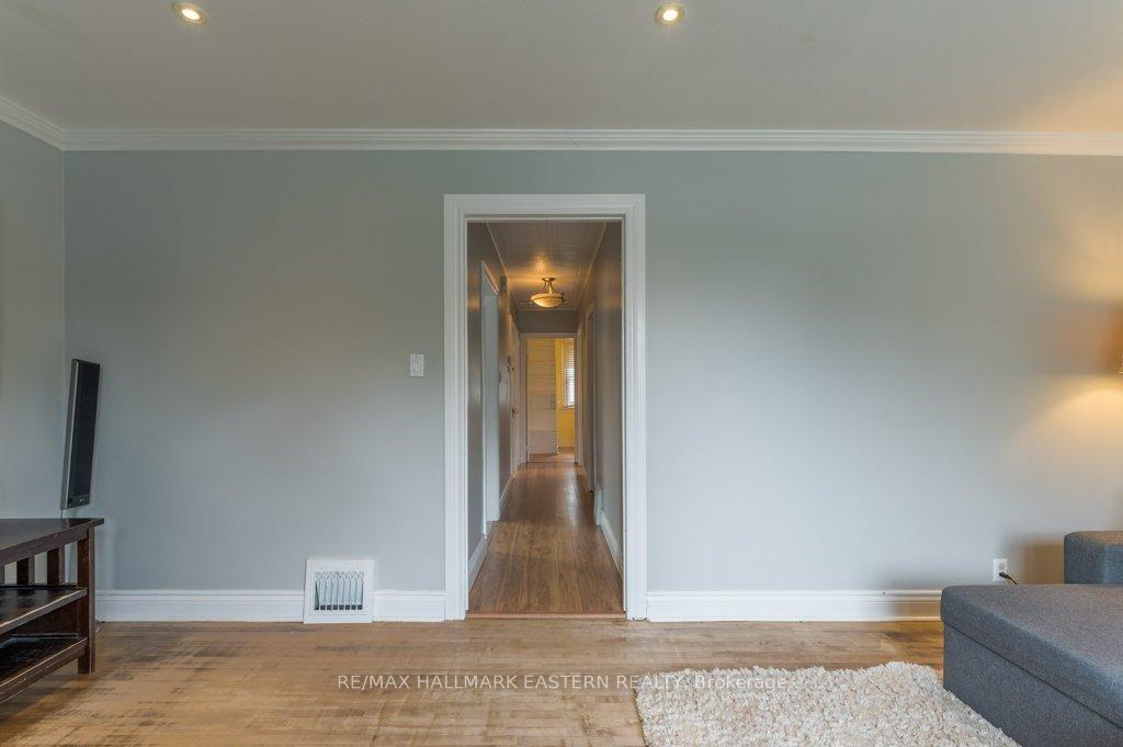Photo 10 of 677 Armour Road, Peterborough, Ashburnham Ward 4 — HOMEH