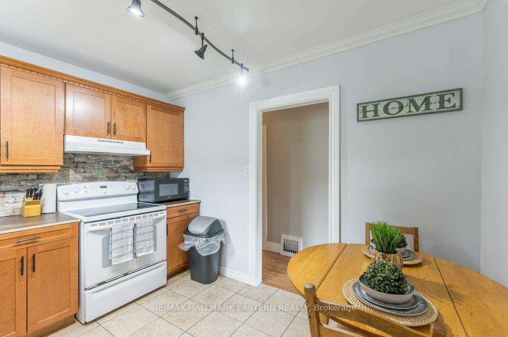 Photo 16 of 677 Armour Road, Peterborough, Ashburnham Ward 4 — HOMEH