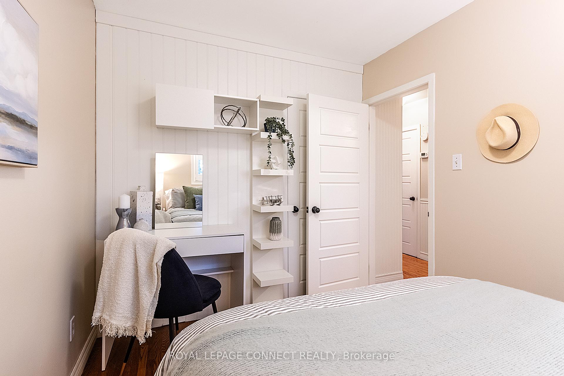 Photo 16 of 928 Walton Boulevard, Whitby, Williamsburg — HOMEH