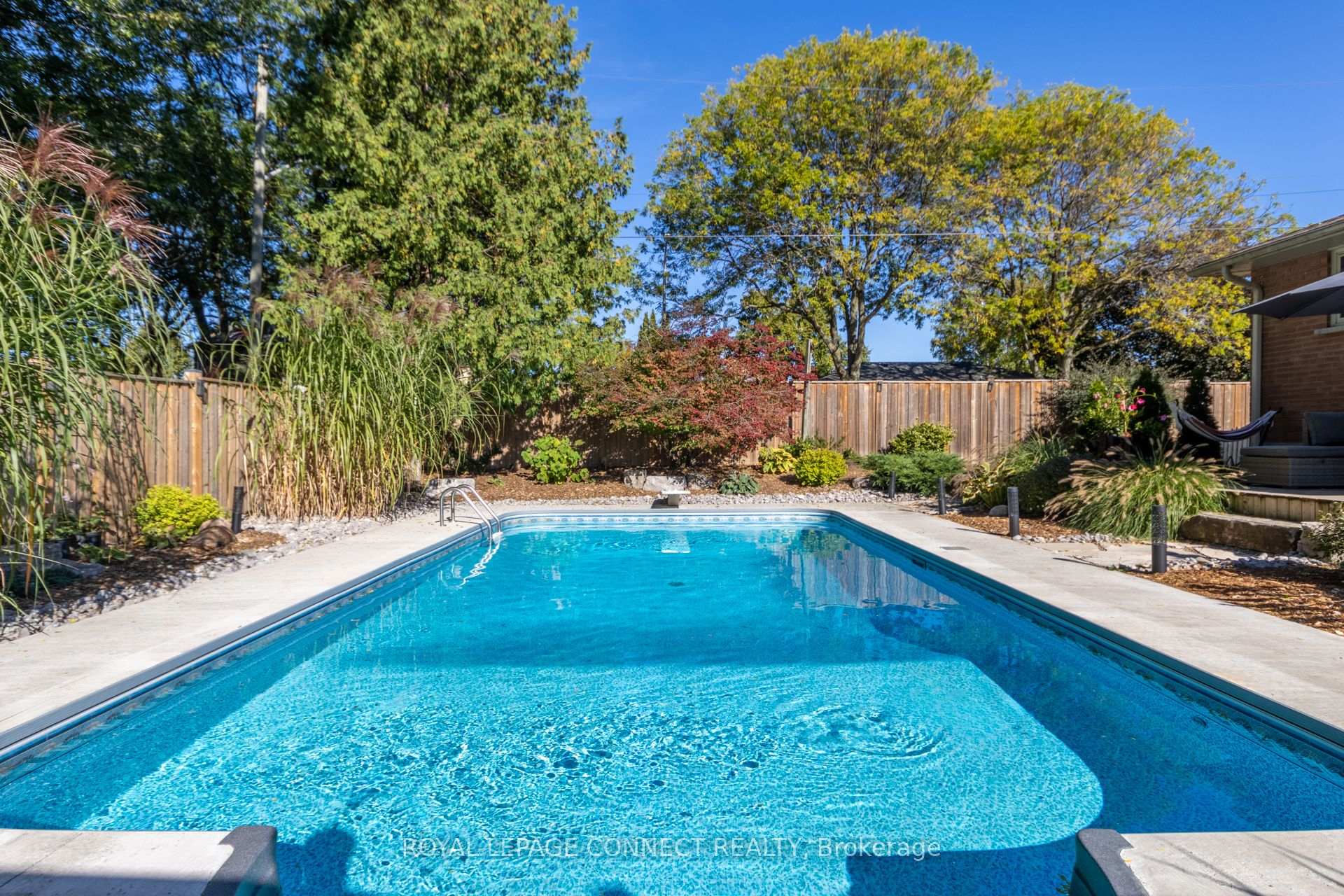 Photo 28 of 928 Walton Boulevard, Whitby, Williamsburg — HOMEH