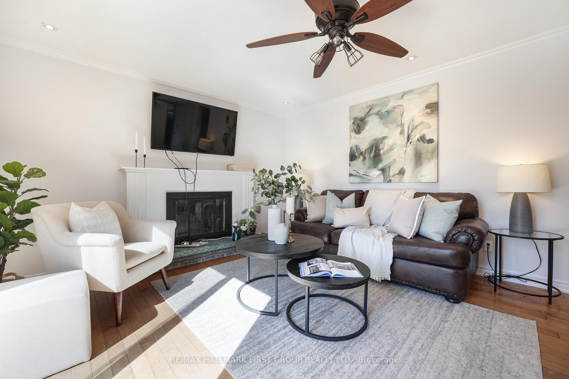 Photo 11 of 666 Antigua Crescent W, Oshawa, Northglen — HOMEH