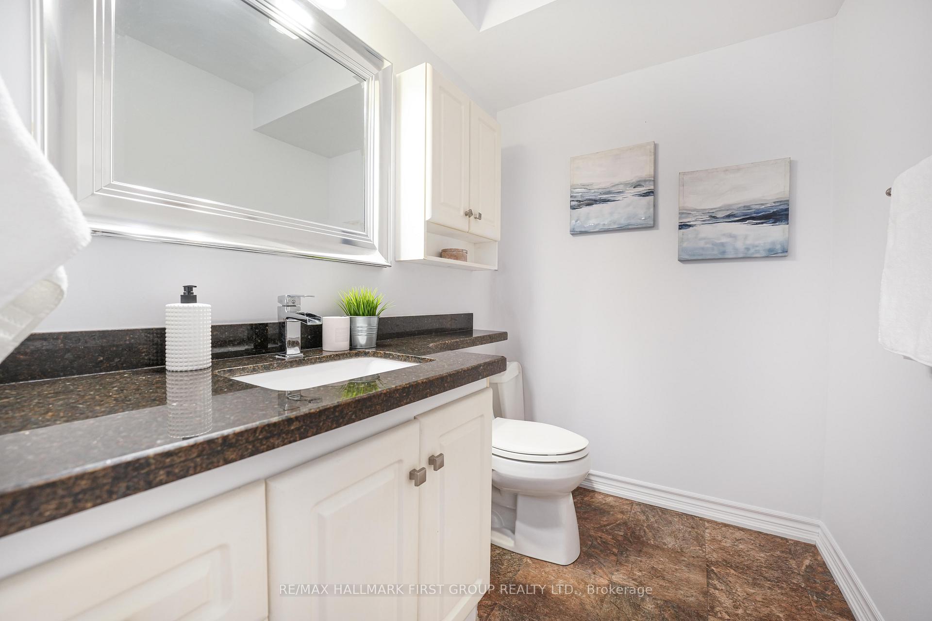 Photo 13 of 666 Antigua Crescent W, Oshawa, Northglen — HOMEH