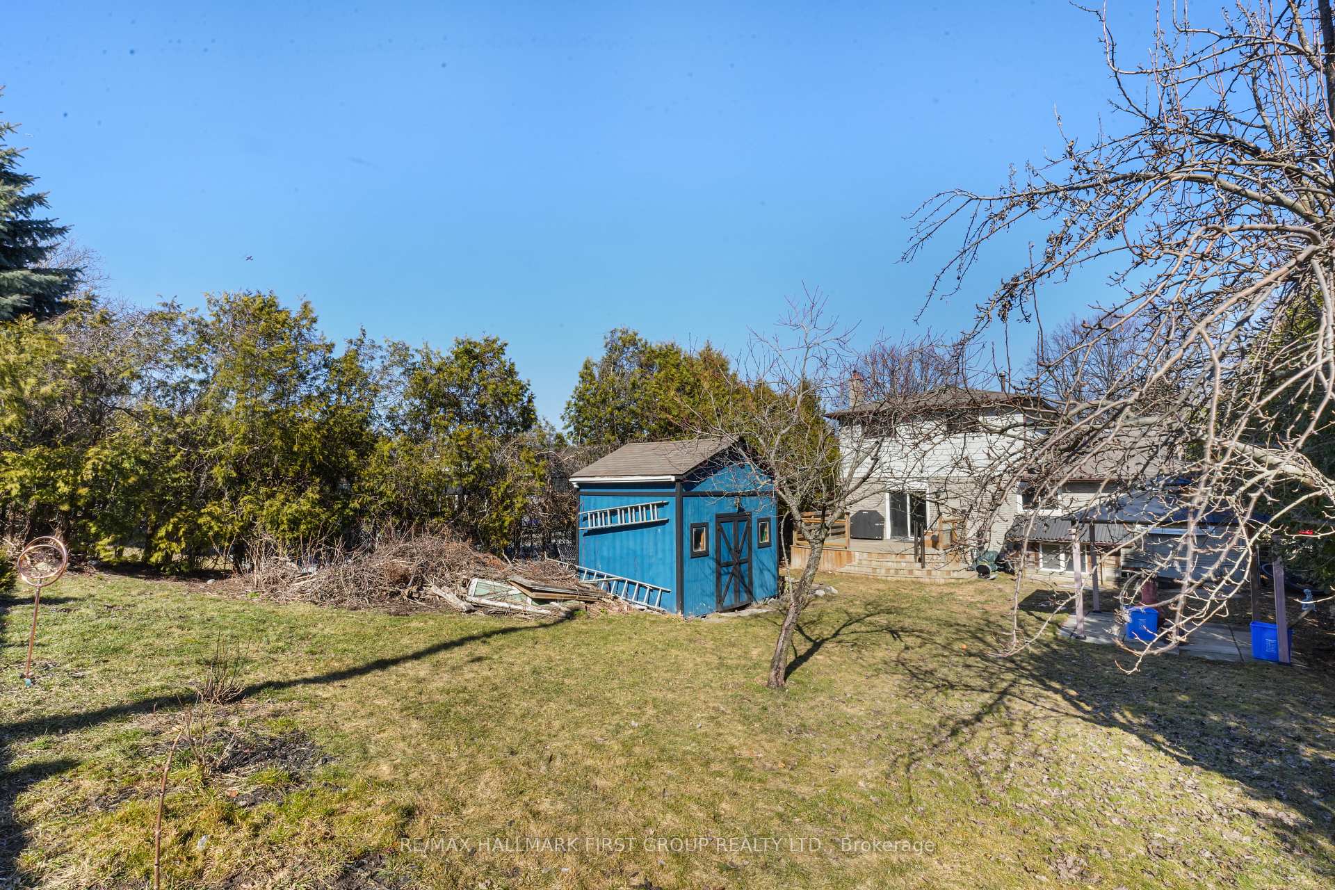 Photo 26 of 666 Antigua Crescent W, Oshawa, Northglen — HOMEH