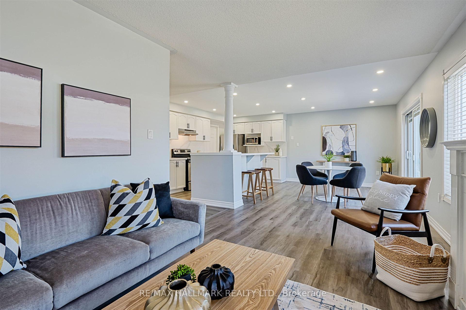 Photo 21 of 22 Thorndyke Crescent, Whitby, Brooklin — HOMEH