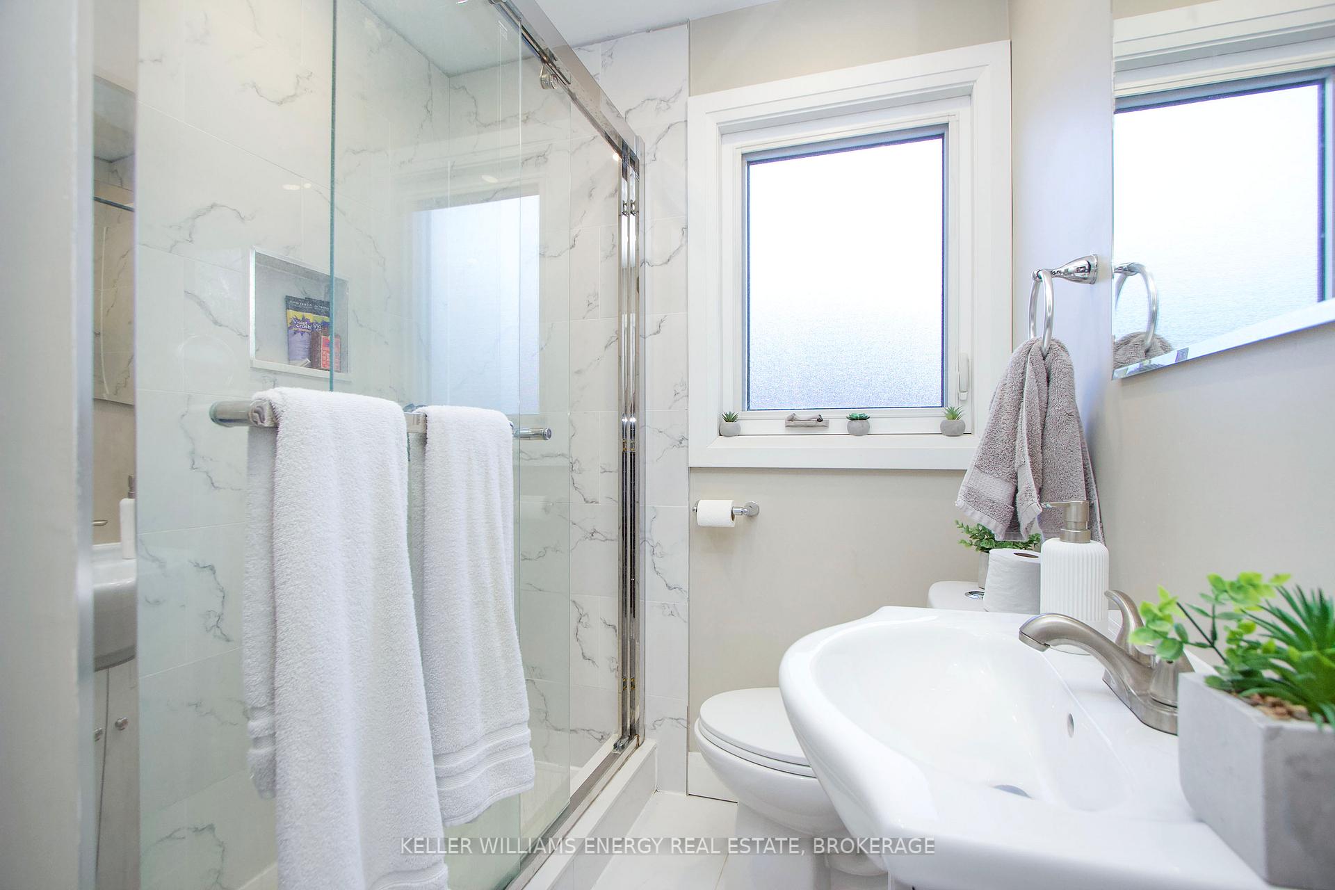 Photo 11 of Unit Main/Up, 846 Masson Street, Oshawa, Centennial — HOMEH