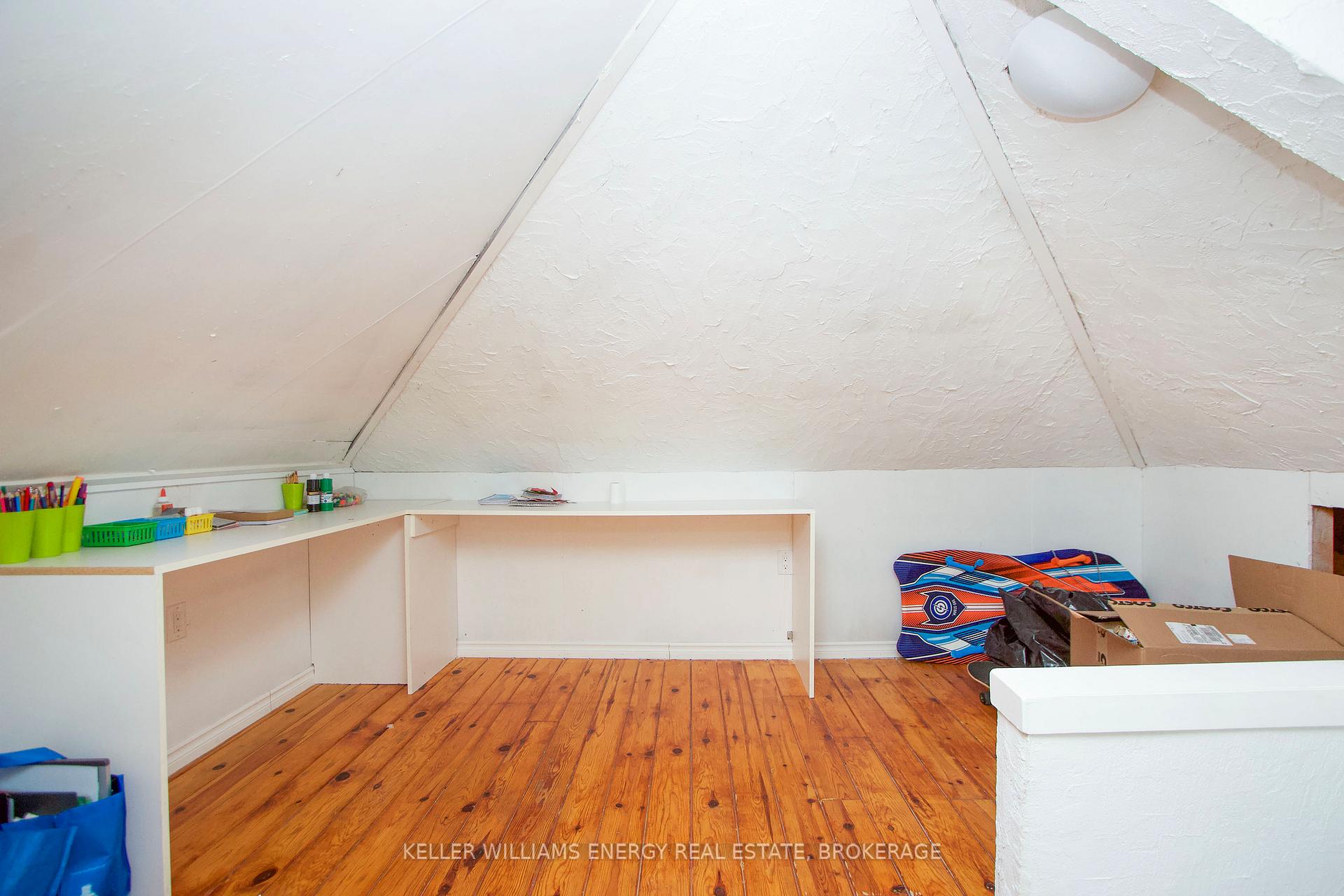 Photo 14 of Unit Main/Up, 846 Masson Street, Oshawa, Centennial — HOMEH