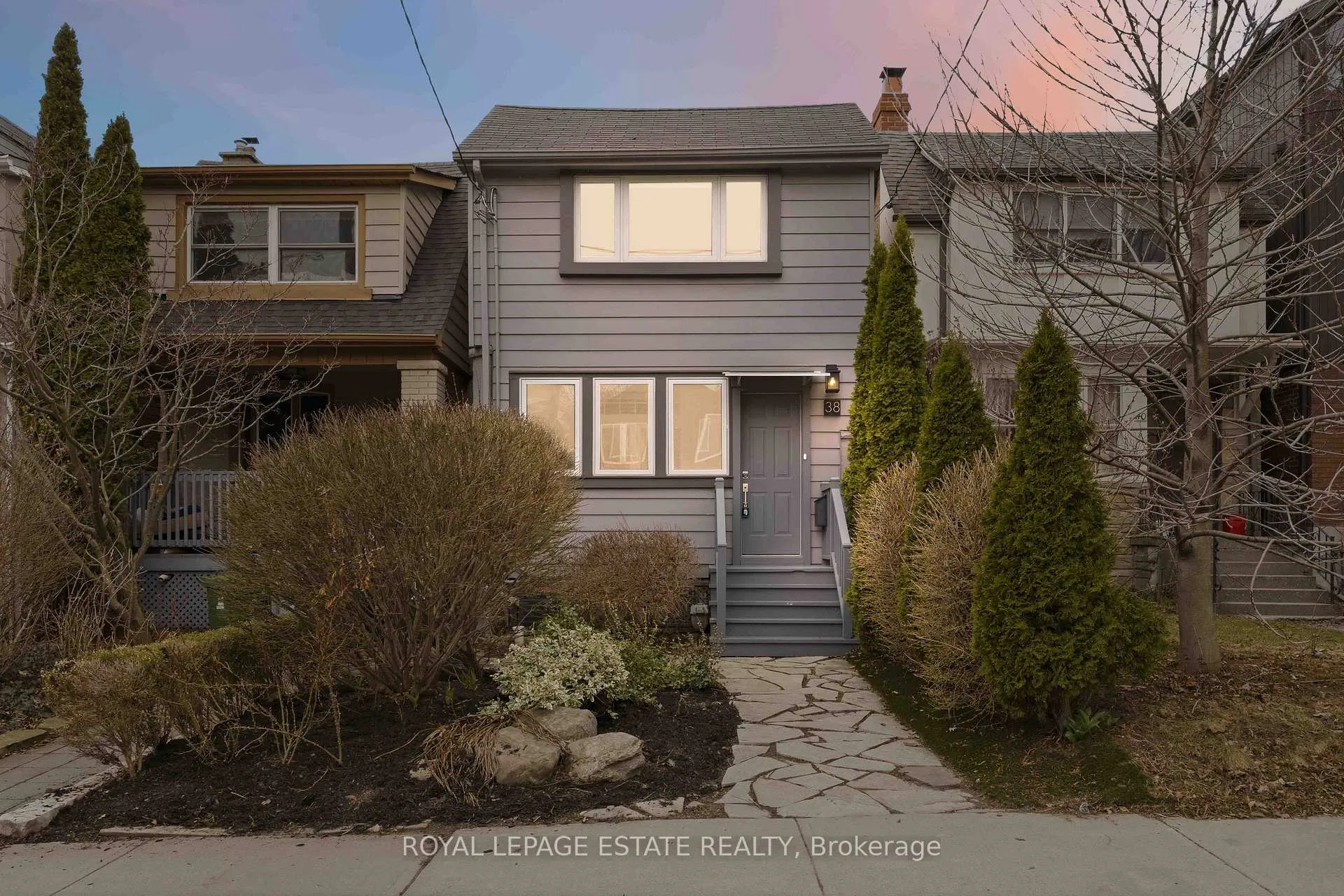 Front of 38 Kenwood Avenue